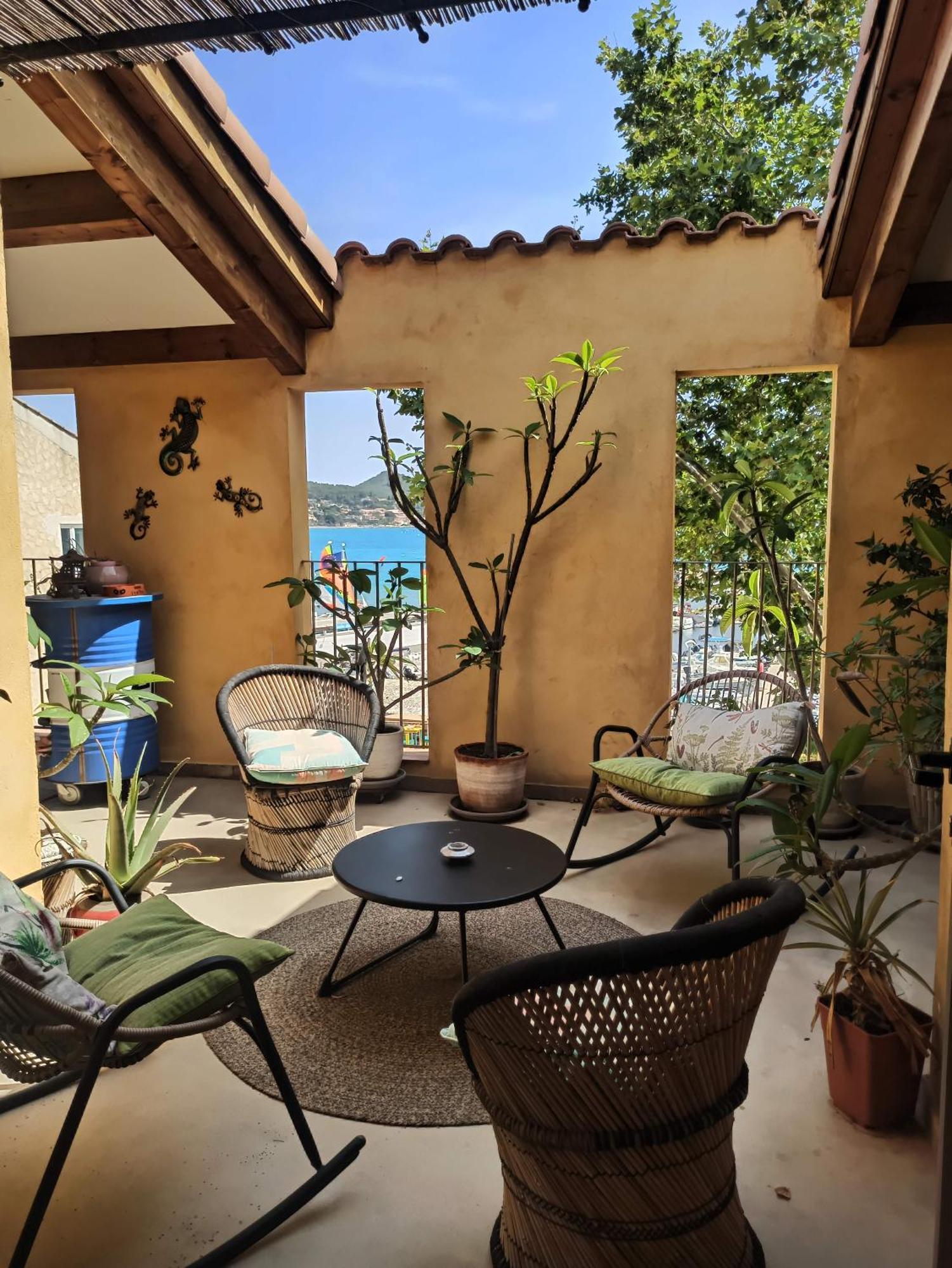 O Reves Ailleurs Bed and Breakfast Saint-Cyr-sur-Mer Eksteriør billede